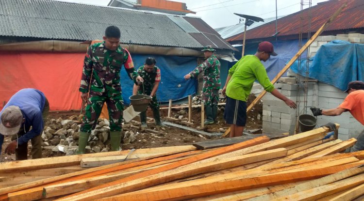 Danramil Kalibening Terjun langsung Bantu Warga Bantu RTLH