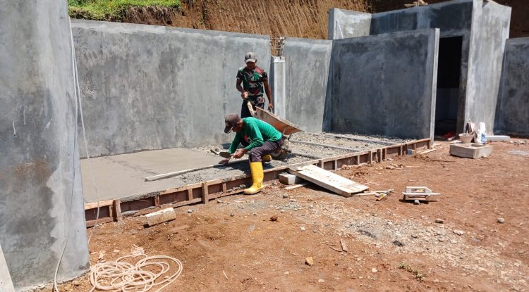 Di Tengah Debu dan Keramik KDKMP Tanjungtirta Terus Berbenah