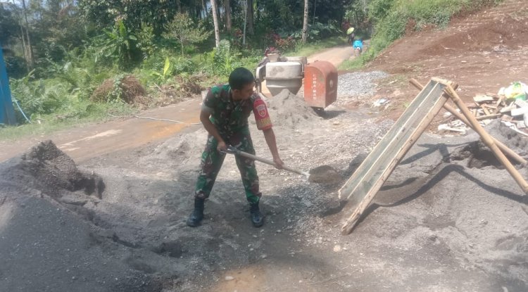 Dinding Depan Mulai Tertata KDKMP Desa Pekauman Kian Menampakkan Wajahnya