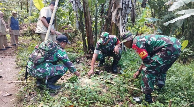 Babinsa Koramil 10 Bawang Pantau Sumur Bor di Desa Masaran