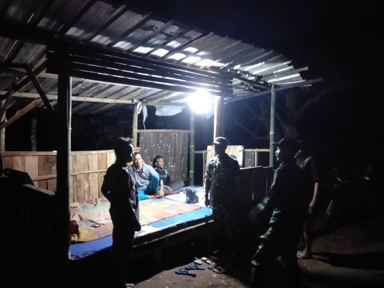 Danposramil Babinsa Linmas Dan Warga Gelar Patroli Siskamling