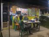 Babinsa Koramil 10 Bawang Intensifkan Patroli Malam di Pos Siskamling