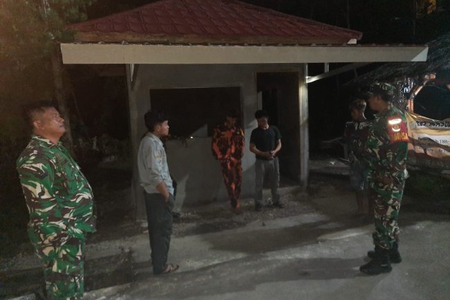 Babinsa Melaksanakan Patroli Dan Pemantauan Kegiatan Sistem Keamanan Lingkungan