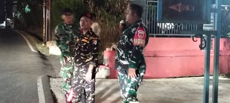 Untuk Memastikan Keamanan Anggota Koramil 07 Mandiraja melaksanakan Patroli malam bersama Banser