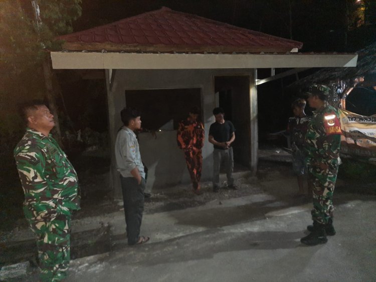 Babinsa Melaksanakan Patroli Dan Pemantauan Kegiatan Sistem Keamanan Lingkungan