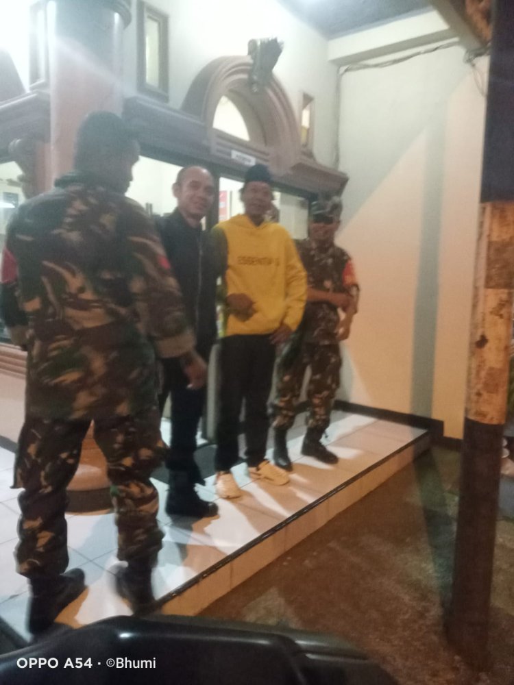 Lingkungan Aman Wargapun Nyaman Babinsa Rutin Laksanakan Patroli Malam