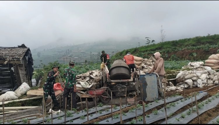 Jalan Mulus Rezeki Mulus Permudah Akses Petani Koramil Bantu Pembangunan JUT