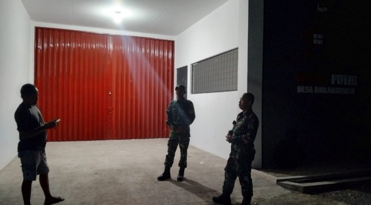 Babinsa Koramil 13 Banjarmangu Melaksanakan Patroli Bersama dengan Linmas dan Pemdes