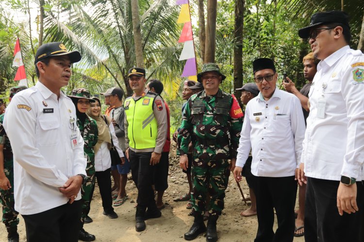 Menapaki Harapan dari Dusun Kunir Dandim dan Forkopimda Tinjau Lokasi TMMD Reguler ke-129