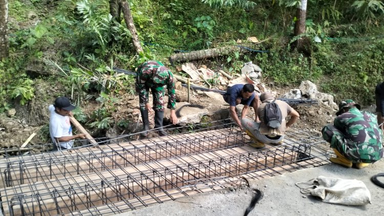 Rangka Besi Kokoh untuk TMMD Reg 129