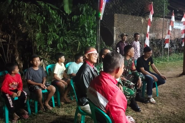 Babinsa Melaksanakan Pam Dalam Rangka  Peringatan Hut Ri Ke 81 Di Desa Kutayasa