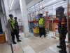 Koramil dan Polsek Wanadadi Patroli Bersama Sasar Toko Modern yang Buka hingga Malam Hari
