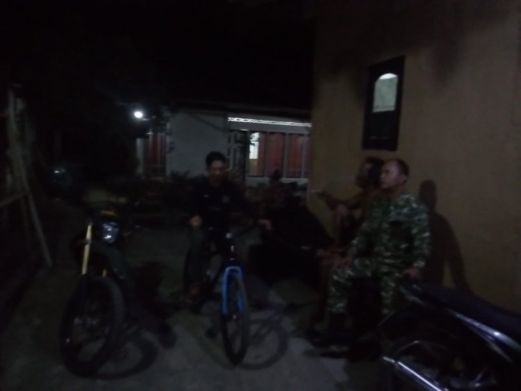 Babinsa Koramil 13 Banjarmangu Melaksanakan Patroli Rutin Sambangi Warga