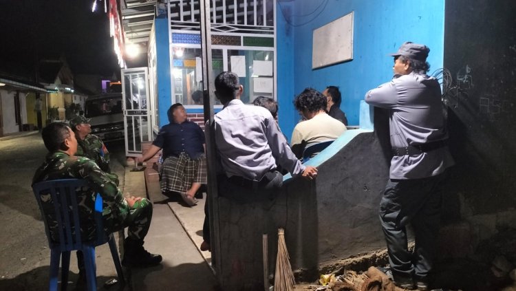Babinsa Bersama Linmas Rutin Lakukan Patroli Siskamling Wujudkan Rasa Aman dan Nyaman Warga