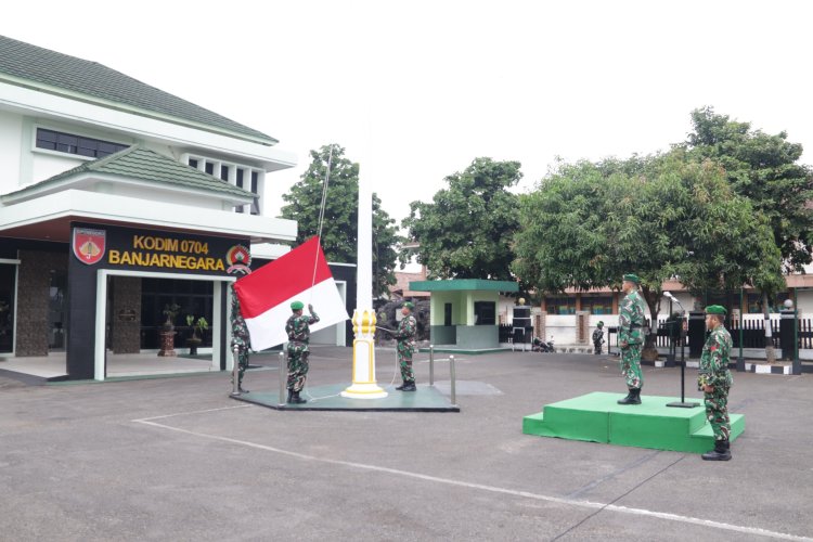 Kasdim 0704 Banjarnegara Pimpin Upacara 17-an Tekankan Kesiapsiagaan Hadapi Kekeringan dan Karhutla