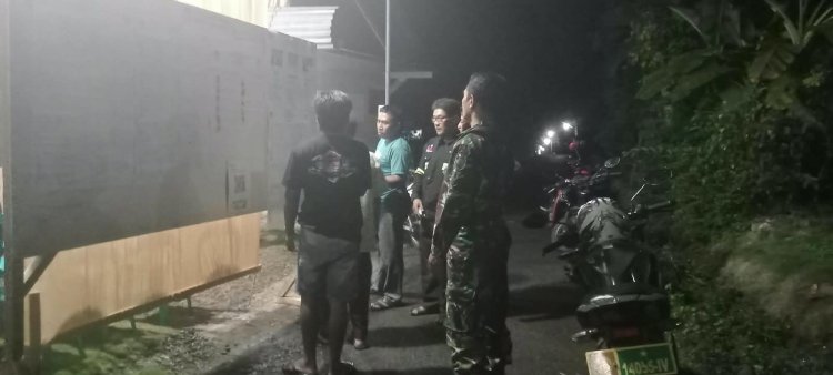 Ciptakan Rasa Aman Babinsa Koramil 08 Purwanegara Melaksanakan Patroli Rutin