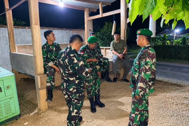 Koramil 03 Wanadadi Patroli Siskamling Ajak Warga Gumingsir Waspadai Kebakaran di Musim Kemarau