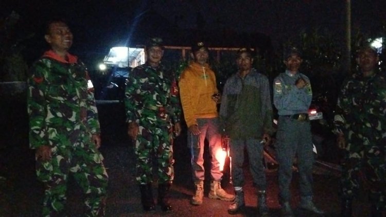 Koramil 16/Pejawaran Gelar Patroli Bersama Komponen Masyarakat Guna Ciptakan Kondisi Yang Aman